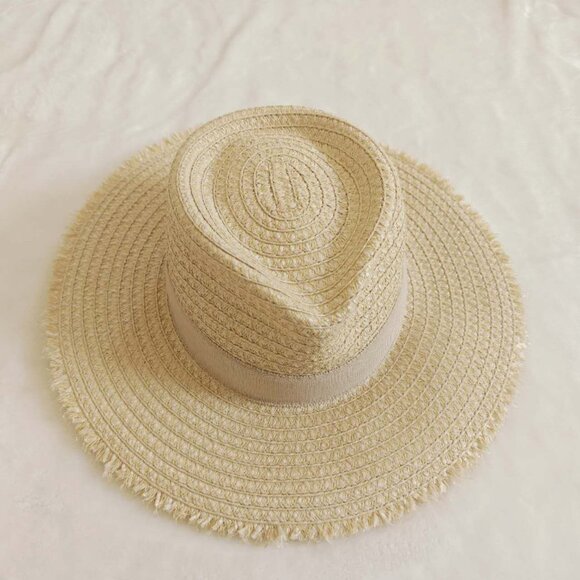 NWT Eric Javits Fringe Pinch Straw Fedora Hat Packable Women’s - Picture 5 of 8